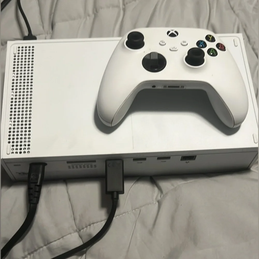 Xbox Series S I’ve had it for a couple months works extremely well.